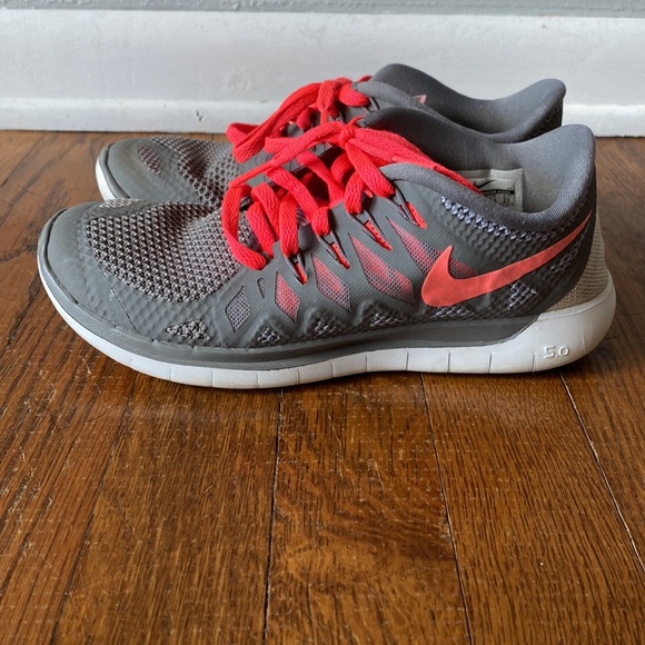 Nike Free 5.0 Women Running Shoe - Picture 5 of 8